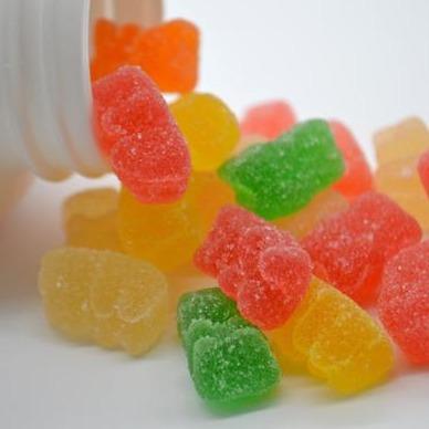 Saure CBD Gummibärchen
